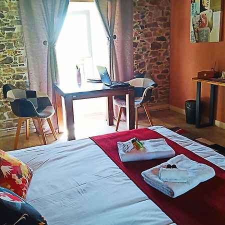La Synchronicite - Chambres D'Hotes Saint-Sauveur-Villages Zewnętrze zdjęcie